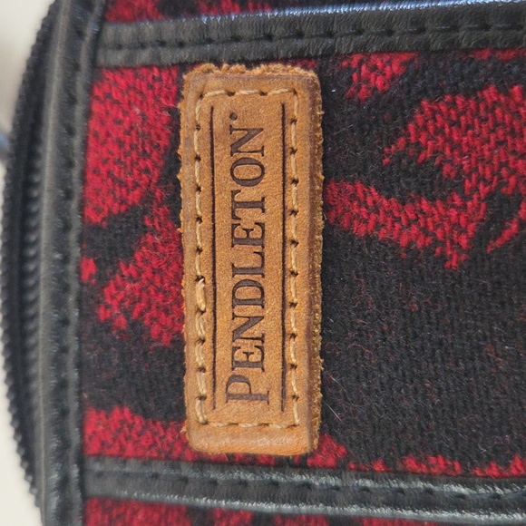 Pendleton Wool Wristlet/Wallet - Picture 6 of 11